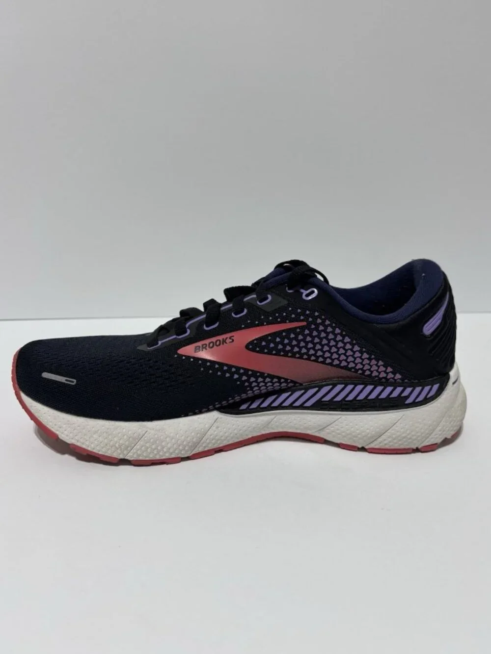 Brooks Women’s Adrenaline GTS 22, Black/Purple Running Shoes, Size 9.5 M